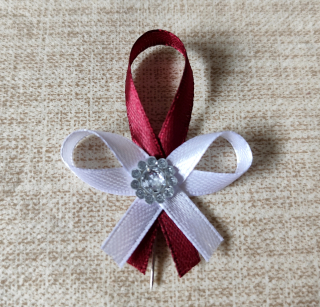 Svadobné pierko Crystal bordové